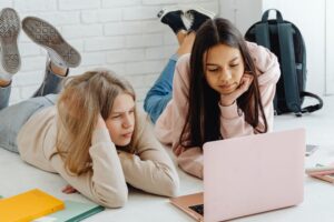 email prijatelji projekt
