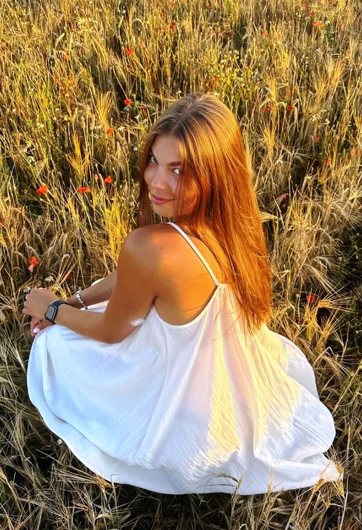 Instagram @karmenmikiver